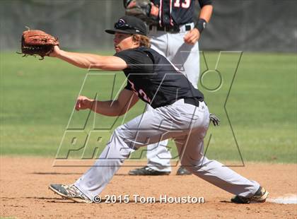 Thumbnail 1 in Bonita vs Glendora photogallery.