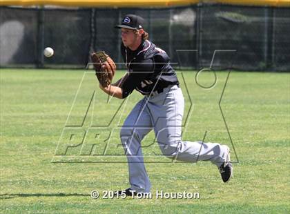 Thumbnail 1 in Bonita vs Glendora photogallery.