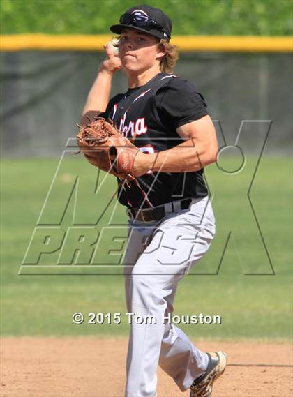 Thumbnail 3 in Bonita vs Glendora photogallery.