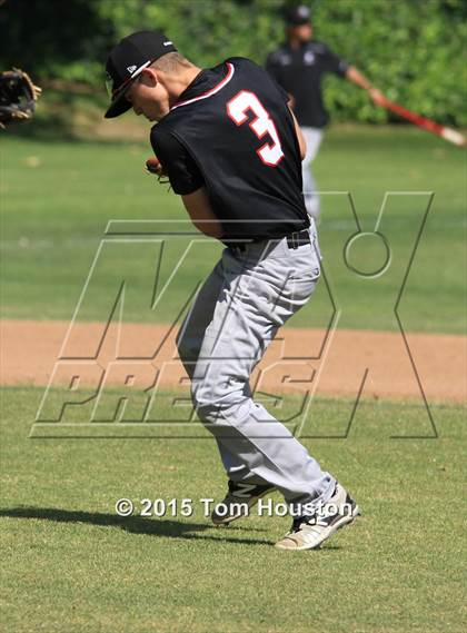 Thumbnail 1 in Bonita vs Glendora photogallery.