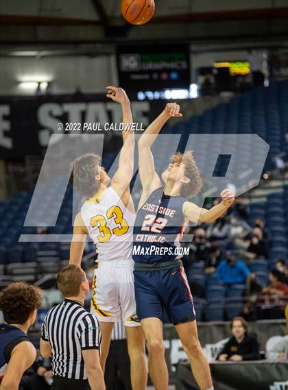 Thumbnail 1 in Eastside Catholic vs. O'Dea (WIAA 3A Round 1 State Playoff)  photogallery.