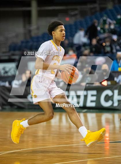 Thumbnail 1 in Eastside Catholic vs. O'Dea (WIAA 3A Round 1 State Playoff)  photogallery.