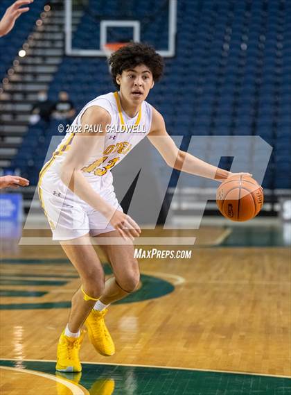 Thumbnail 2 in Eastside Catholic vs. O'Dea (WIAA 3A Round 1 State Playoff)  photogallery.