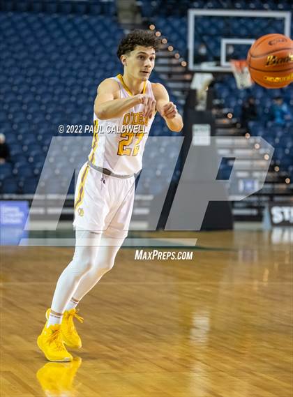 Thumbnail 2 in Eastside Catholic vs. O'Dea (WIAA 3A Round 1 State Playoff)  photogallery.