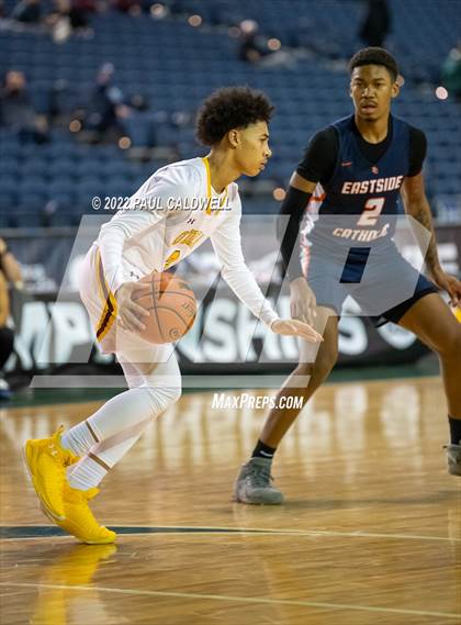 Thumbnail 3 in Eastside Catholic vs. O'Dea (WIAA 3A Round 1 State Playoff)  photogallery.
