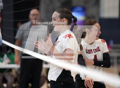 Thumbnail 2 in Cypress Creek vs. Caney Creek (Legends Invitational) photogallery.