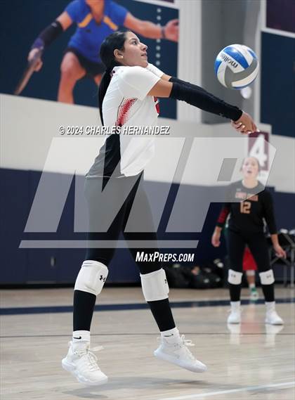 Thumbnail 1 in Cypress Creek vs. Caney Creek (Legends Invitational) photogallery.