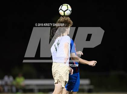 Thumbnail 2 in Cardinal Gibbons vs. Wake Forest photogallery.