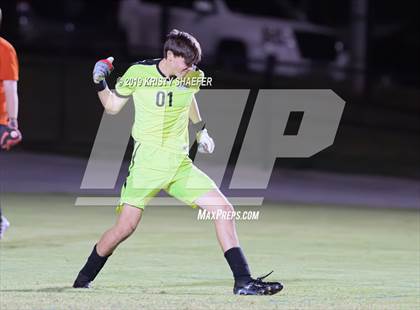 Thumbnail 2 in Cardinal Gibbons vs. Wake Forest photogallery.