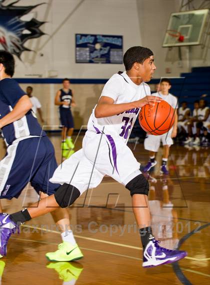Thumbnail 3 in College Park vs. Humble (McDonald's Texas Invitational) photogallery.