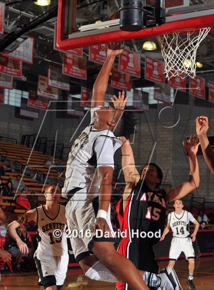 Thumbnail 3 in Servite vs. Ayala (Nike Extravaganza) photogallery.