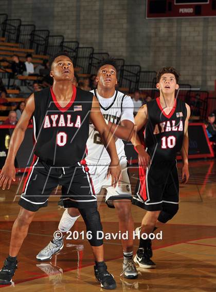 Thumbnail 1 in Servite vs. Ayala (Nike Extravaganza) photogallery.