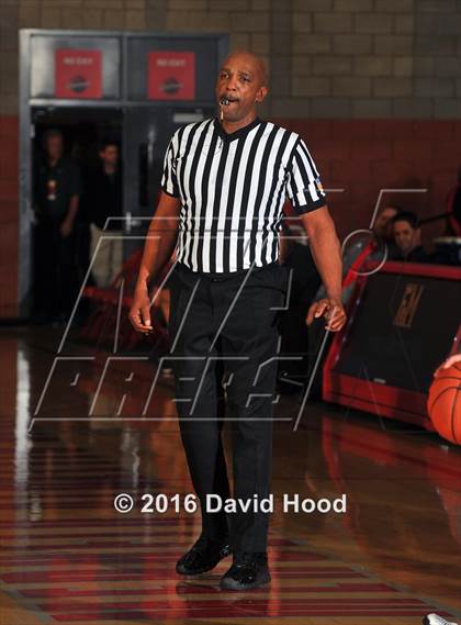 Thumbnail 2 in Servite vs. Ayala (Nike Extravaganza) photogallery.