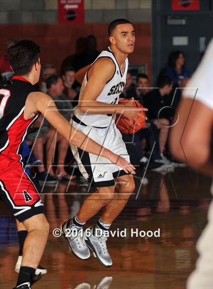 Thumbnail 1 in Servite vs. Ayala (Nike Extravaganza) photogallery.