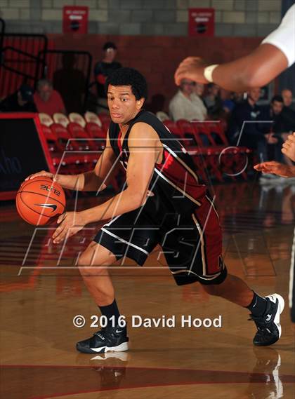 Thumbnail 1 in Servite vs. Ayala (Nike Extravaganza) photogallery.