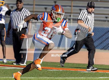 Thumbnail 1 in East St. Louis vs Chicago Simeon (IHSA 6A Quarterfinals) photogallery.