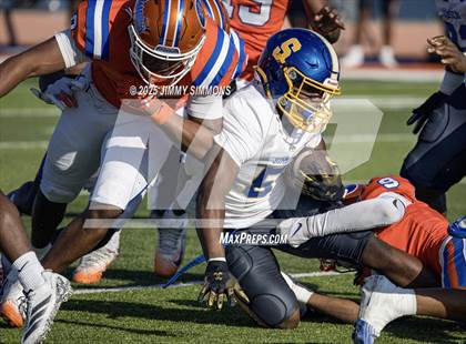 Thumbnail 2 in East St. Louis vs Chicago Simeon (IHSA 6A Quarterfinals) photogallery.