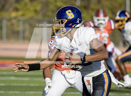Thumbnail 2 in East St. Louis vs Chicago Simeon (IHSA 6A Quarterfinals) photogallery.