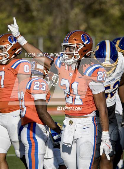 Thumbnail 1 in East St. Louis vs Chicago Simeon (IHSA 6A Quarterfinal) photogallery.