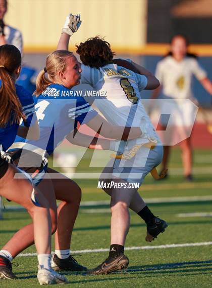 Thumbnail 2 in JV: Agoura vs Oak Park photogallery.