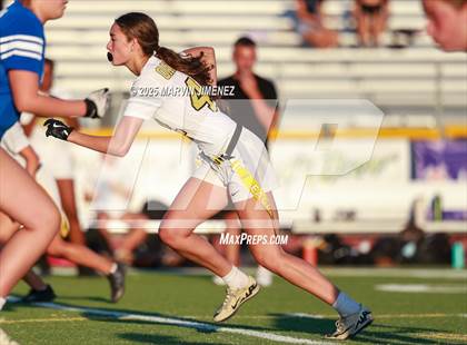 Thumbnail 2 in JV: Agoura vs Oak Park photogallery.