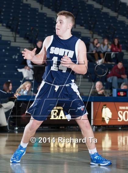 Thumbnail 3 in Middletown South vs Toms River North (WOBM Christmas Classic) photogallery.