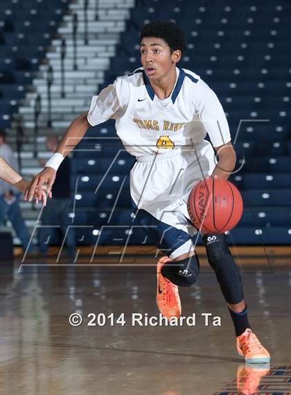 Thumbnail 1 in Middletown South vs Toms River North (WOBM Christmas Classic) photogallery.