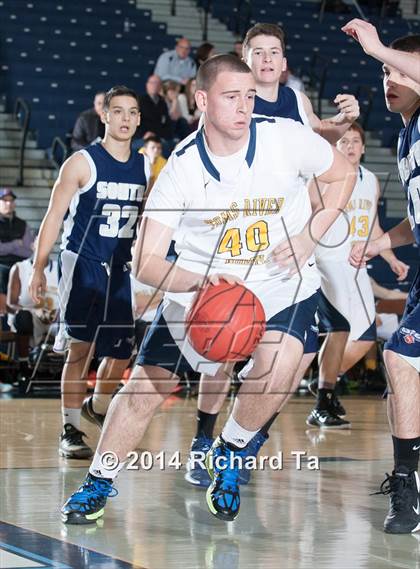 Thumbnail 2 in Middletown South vs Toms River North (WOBM Christmas Classic) photogallery.