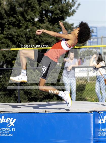Thumbnail 3 in Orland Invitational photogallery.