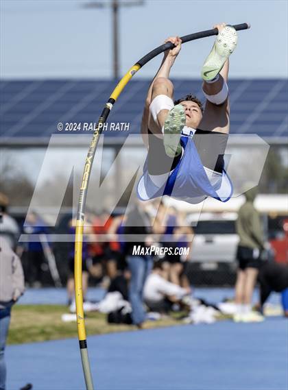 Thumbnail 1 in Orland Invitational photogallery.