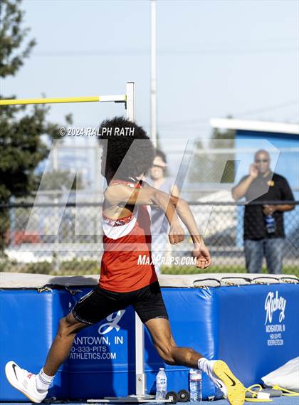 Thumbnail 3 in Orland Invitational photogallery.