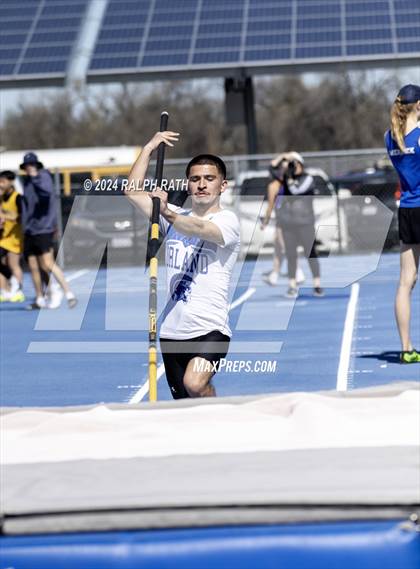 Thumbnail 2 in Orland Invitational photogallery.