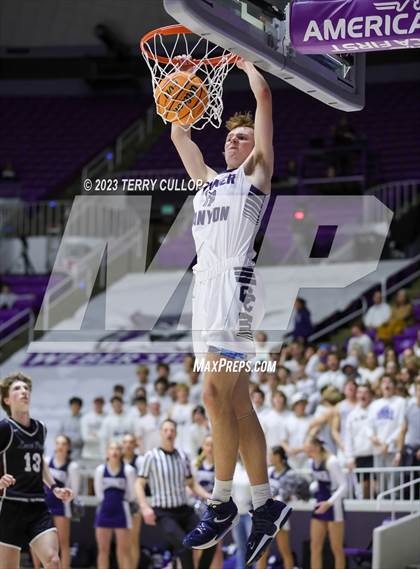 Thumbnail 1 in Corner Canyon vs. Lone Peak (UHSAA 6A Semifinal) photogallery.