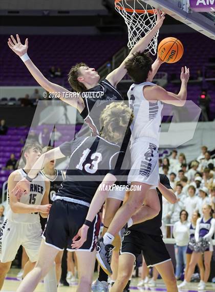 Thumbnail 1 in Corner Canyon vs. Lone Peak (UHSAA 6A Semifinal) photogallery.