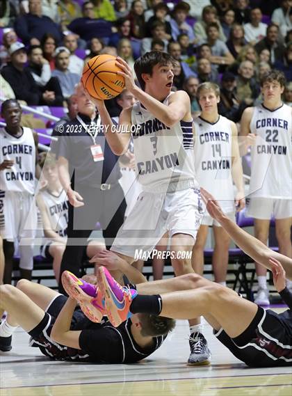 Thumbnail 1 in Corner Canyon vs. Lone Peak (UHSAA 6A Semifinal) photogallery.