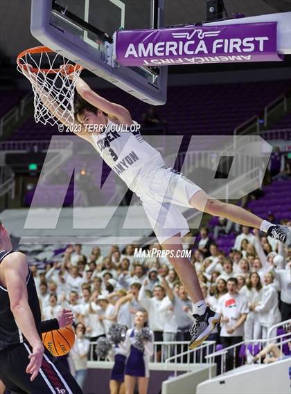 Thumbnail 1 in Corner Canyon vs. Lone Peak (UHSAA 6A Semifinal) photogallery.