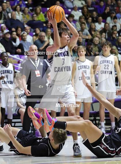 Thumbnail 2 in Corner Canyon vs. Lone Peak (UHSAA 6A Semifinal) photogallery.