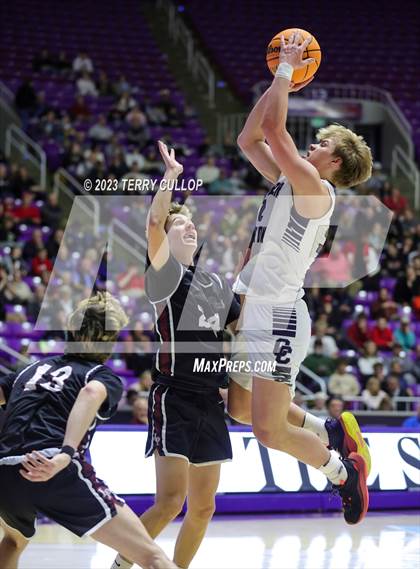 Thumbnail 2 in Corner Canyon vs. Lone Peak (UHSAA 6A Semifinal) photogallery.
