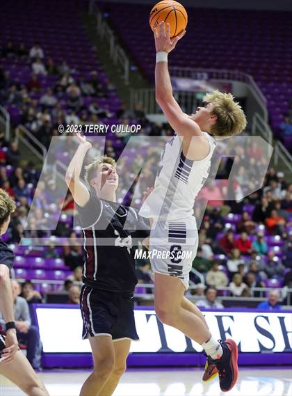 Thumbnail 1 in Corner Canyon vs. Lone Peak (UHSAA 6A Semifinal) photogallery.