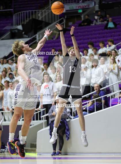 Thumbnail 3 in Corner Canyon vs. Lone Peak (UHSAA 6A Semifinal) photogallery.