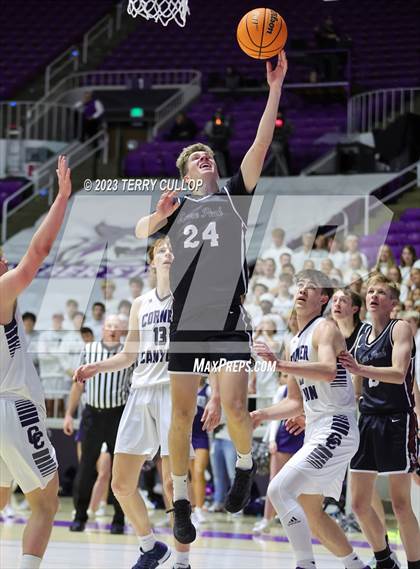 Thumbnail 1 in Corner Canyon vs. Lone Peak (UHSAA 6A Semifinal) photogallery.