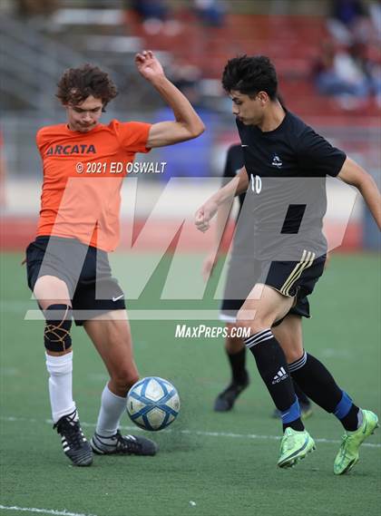 Thumbnail 3 in Making Waves Academy vs. Arcata (CIF NCS D1 Quarterfinal) photogallery.