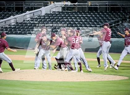 Thumbnail 3 in Desert Mountain vs Horizon (AIA 5A Semifinal) photogallery.