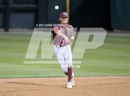 Thumbnail 1 in Desert Mountain vs Horizon (AIA 5A Semifinal) photogallery.
