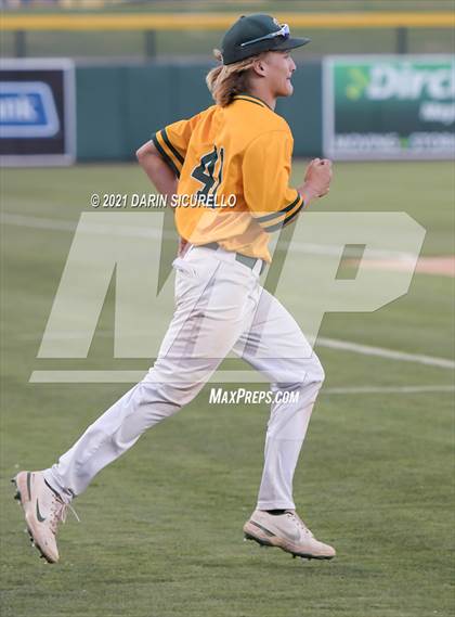 Thumbnail 2 in Desert Mountain vs Horizon (AIA 5A Semifinal) photogallery.