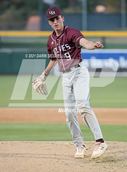 Thumbnail 3 in Desert Mountain vs Horizon (AIA 5A Semifinal) photogallery.