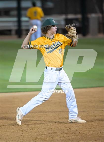 Thumbnail 1 in Desert Mountain vs Horizon (AIA 5A Semifinal) photogallery.