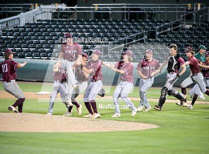 Thumbnail 2 in Desert Mountain vs Horizon (AIA 5A Semifinal) photogallery.