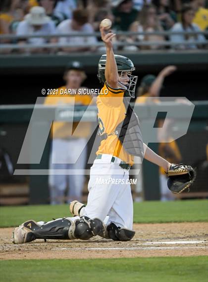 Thumbnail 2 in Desert Mountain vs Horizon (AIA 5A Semifinal) photogallery.