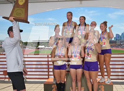 Thumbnail 3 in UIL 2A Track and Field State Finals (Awards) photogallery.